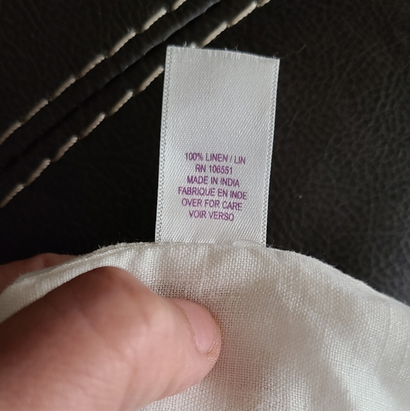 Beautiful blouse - Picture 3 of 7